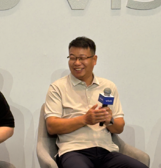 名鼎配资 胡柏山：vivo Vision探索版这次不会销售，出海可能在5年后